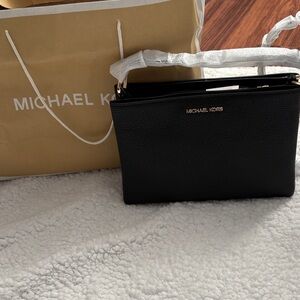 Michael Kors genuine leather shoulder or cross body bag new with tag